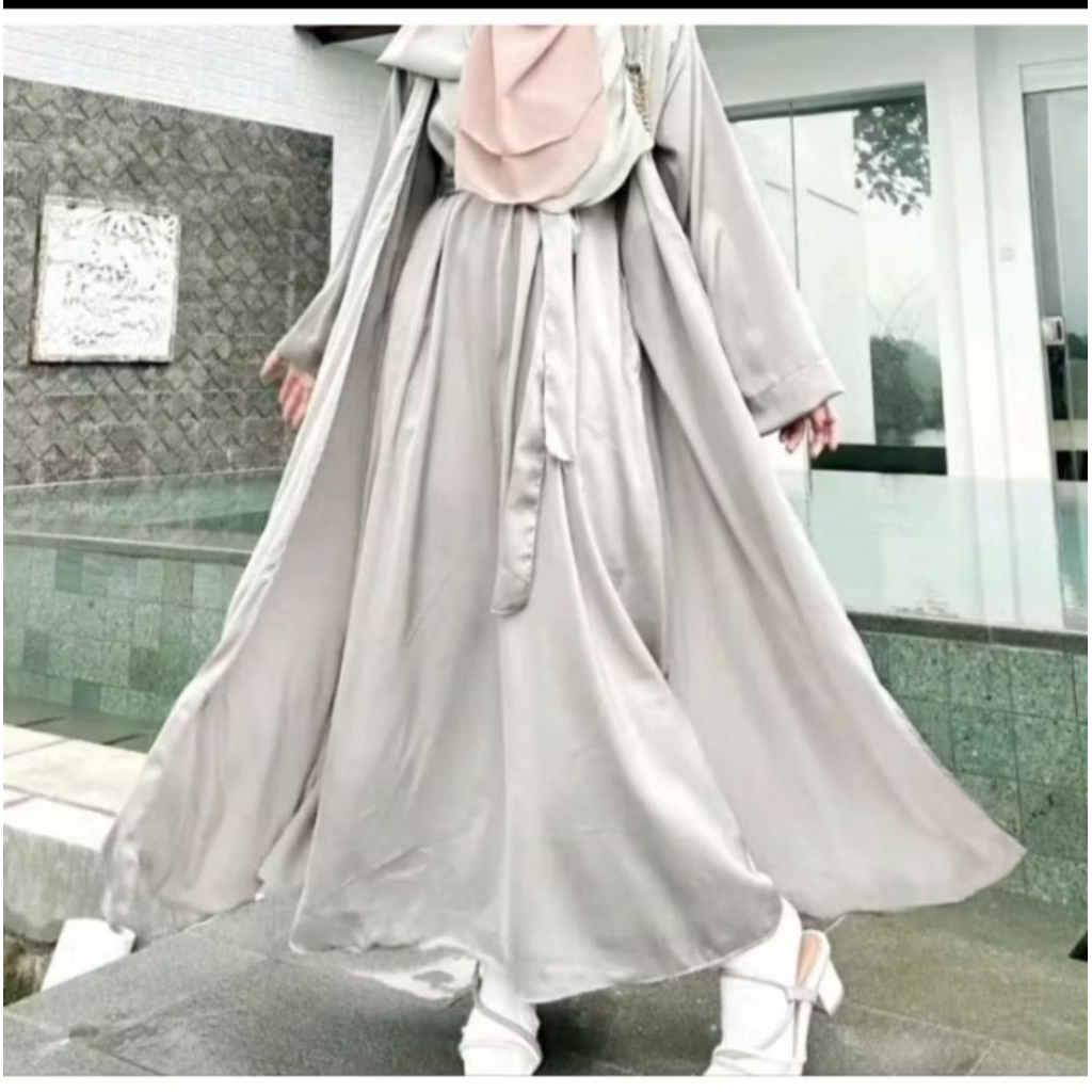 Halwa Abaya by Yoora Sarah