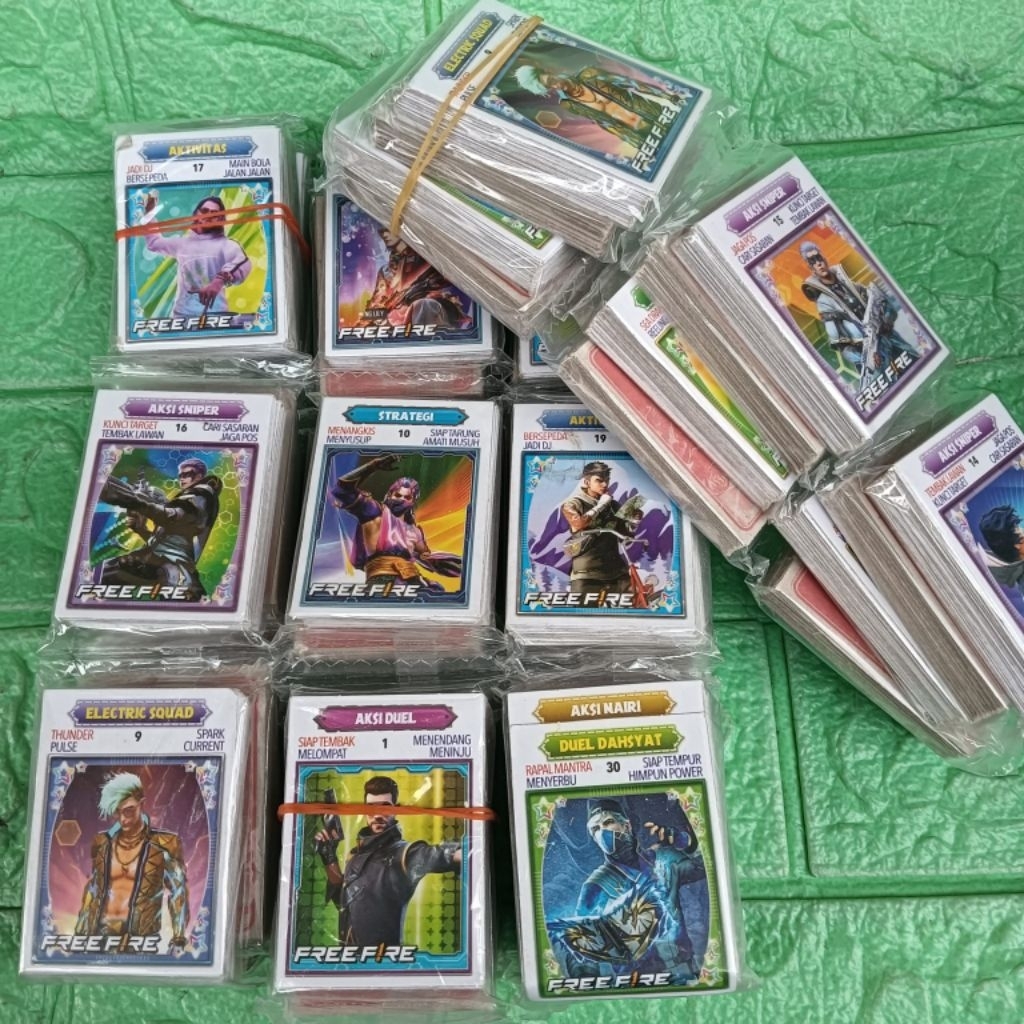 12 sachet mainan kartu Roblox Kwartet Boboiboy Wartet Naruto OnePiece NewDG