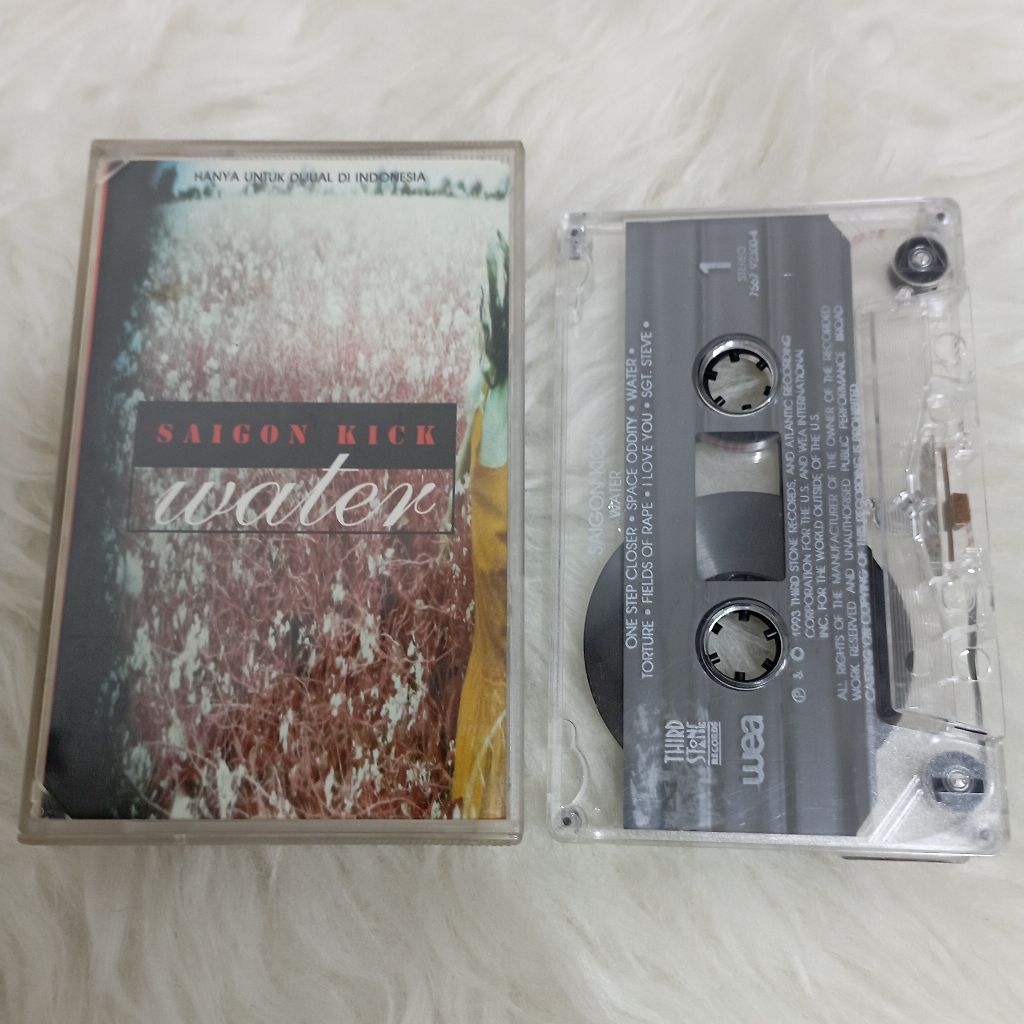 Kaset Pita Saigon Kick