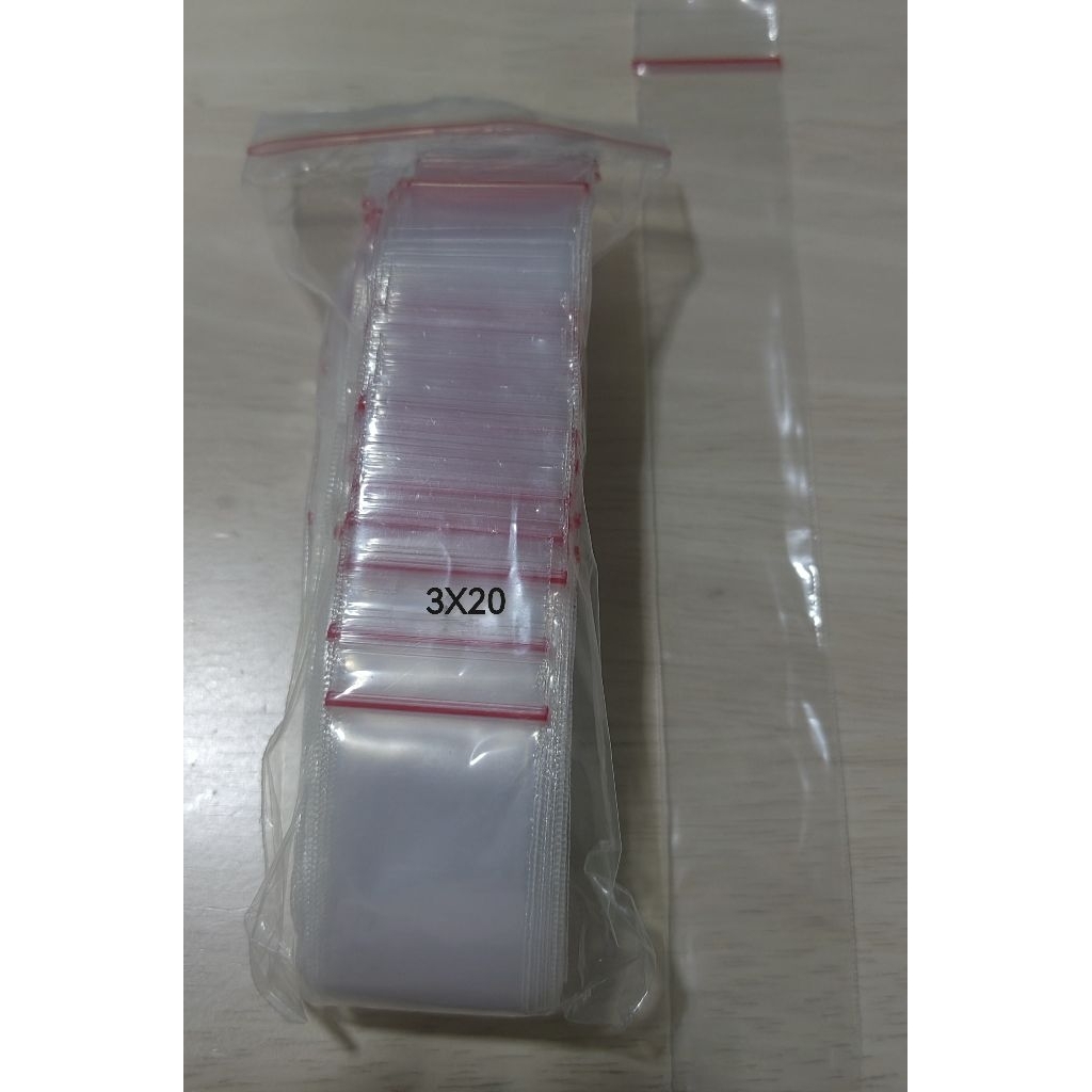 PLASTIK KLIP ES 3X20 CM / KANTONG ES LILIN VIRAL 3 X 20 CM KLIP MERAH ISI 100 LEMBAR