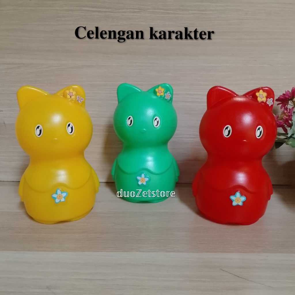 Celengan karakter/celengan anak/celengan plastik