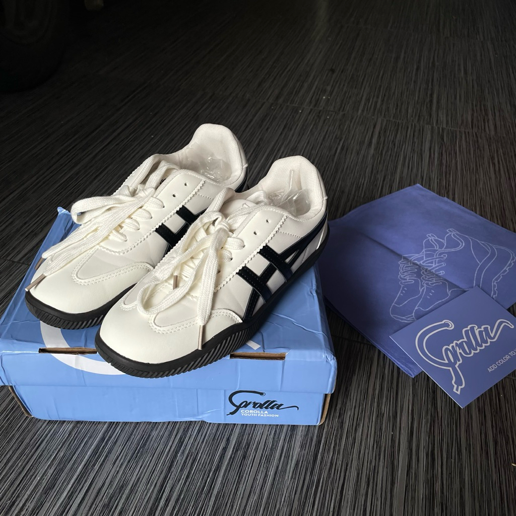 preloved sepatu corolla