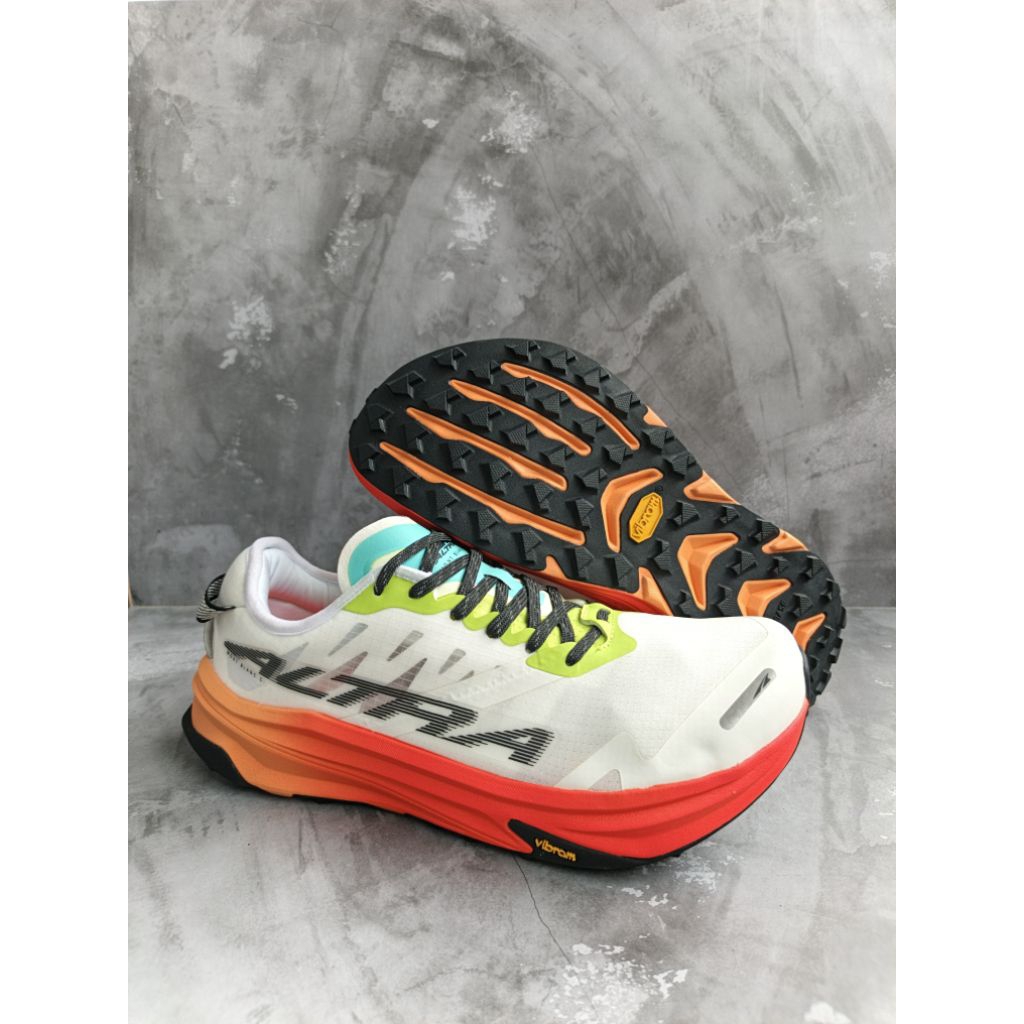 sepatu trailrun altra