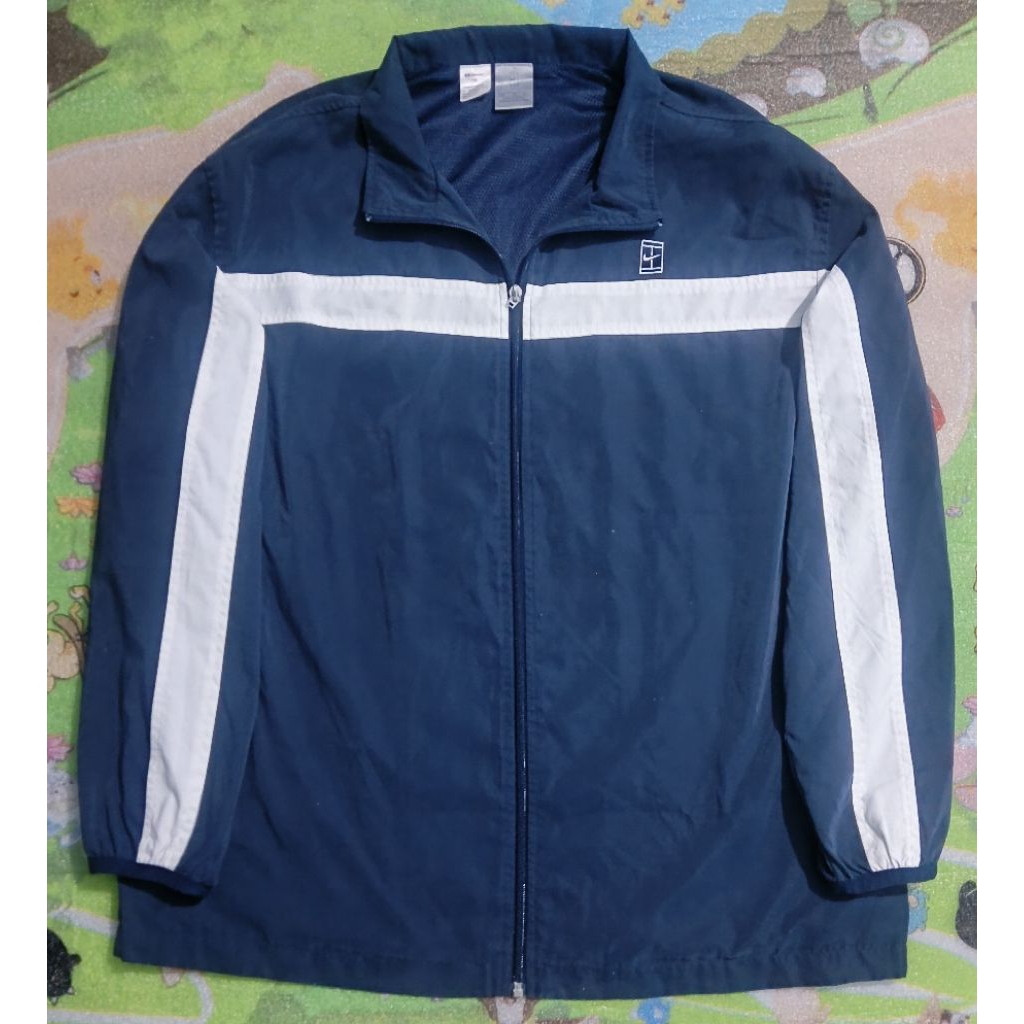 Jaket Windbreaker Casual Nike Court Two Tone Color Navy And White