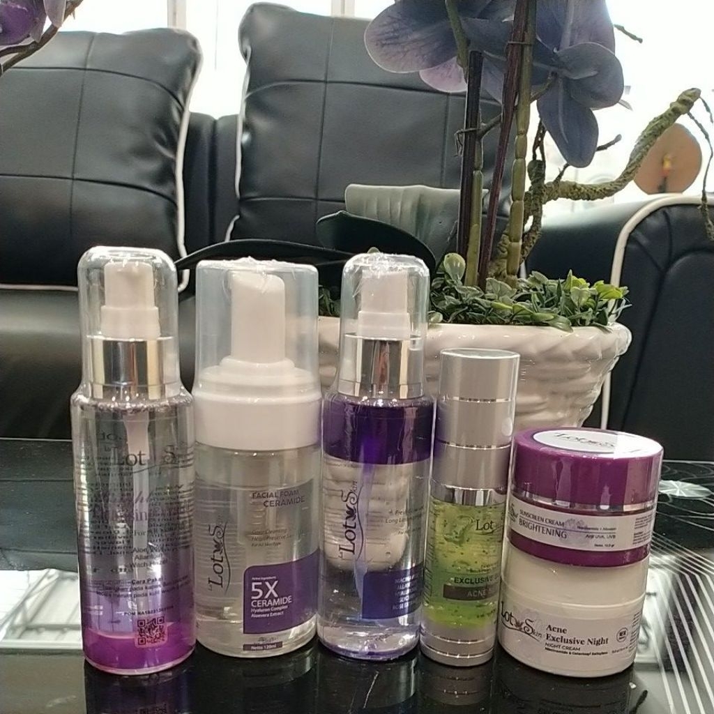 LaLotuskin Paket Exclusive Acne isi 6 with Day foundy