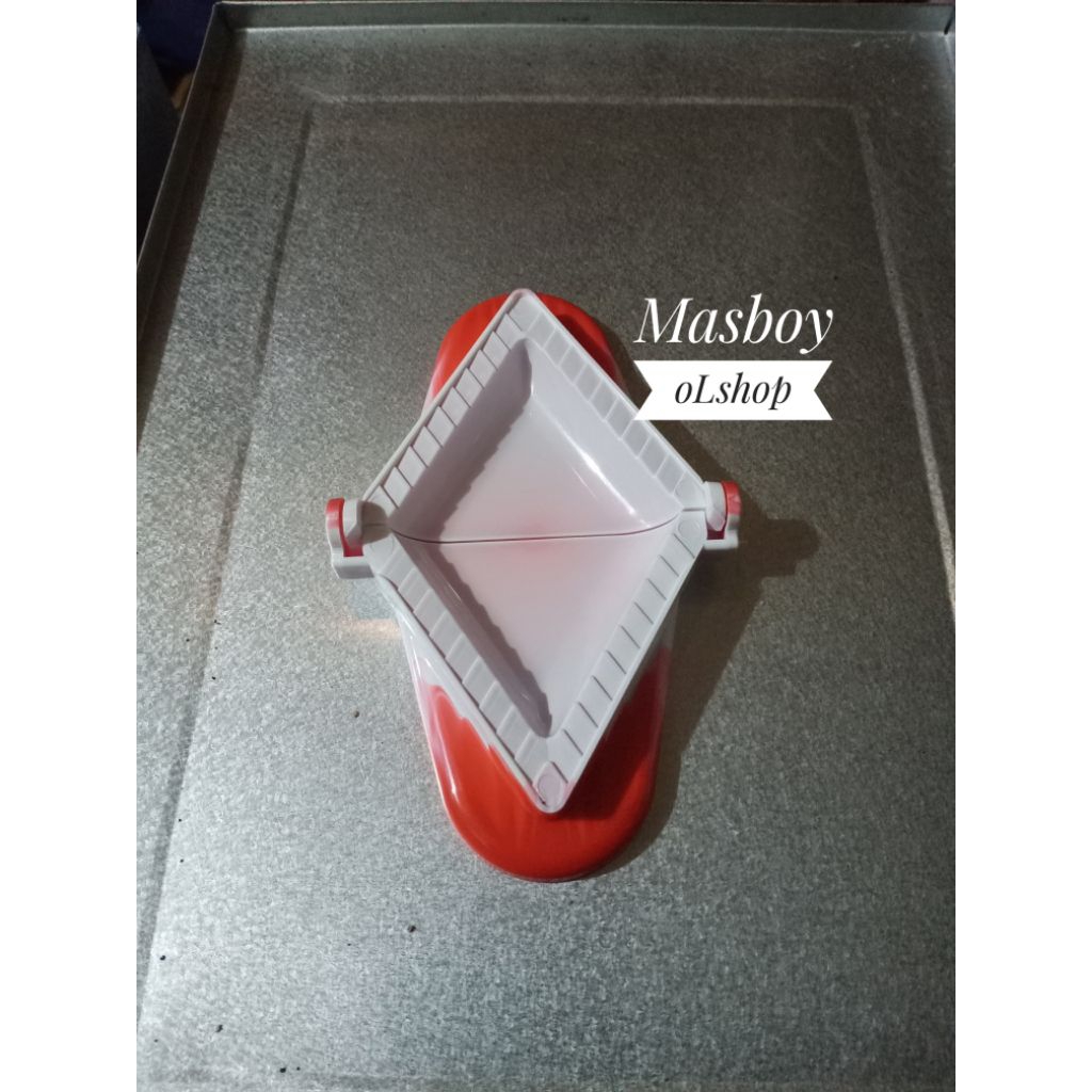 Cetakan Pastel Segitiga import Malaysia No. 5533 / Cetakan Kue Pastel Lipat