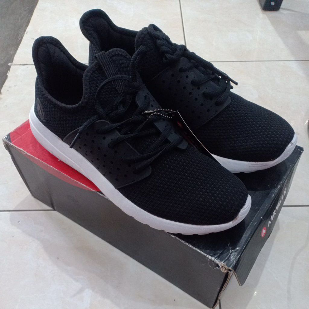 Sepatu AIW JAVEN (M)