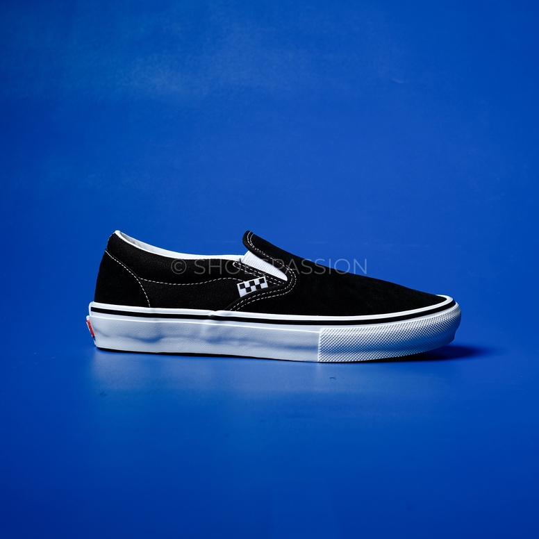 Vans Skate Slip On Black White Original - Sepatu Vans Skate Classics Hitam Putih Resmi Store