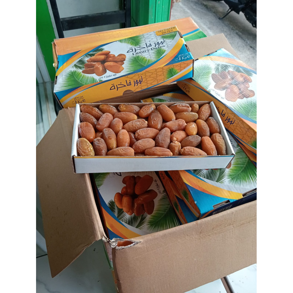Kurma Ruthob Libya Segar  1kg – Tekstur Renyah Pilihan