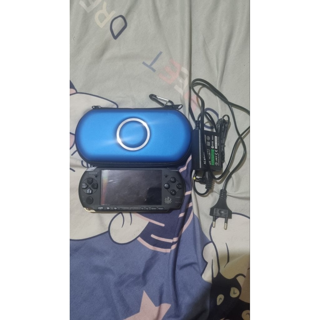 Psp 3000 monster hunter edition