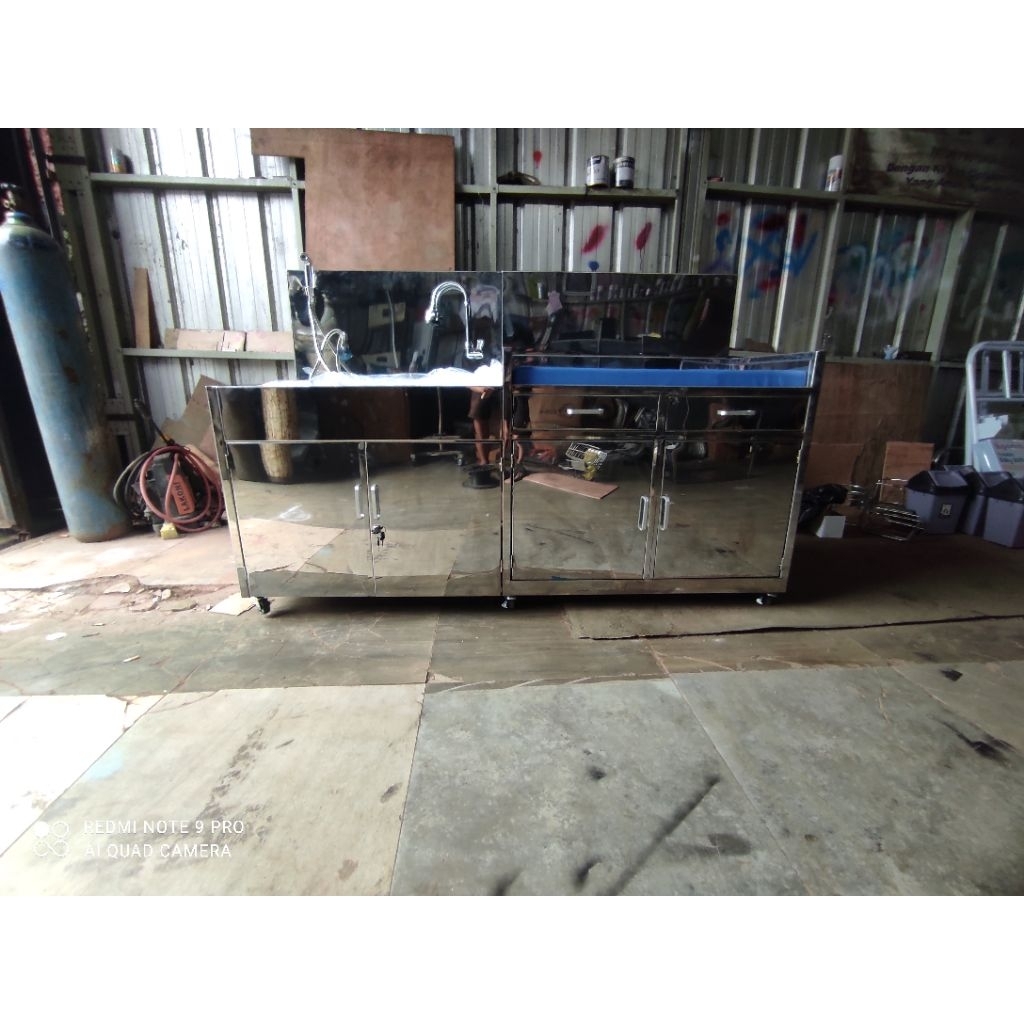 meja Resusitasi bayi/pemandian bayi/baby table meja Resusitasi bathub