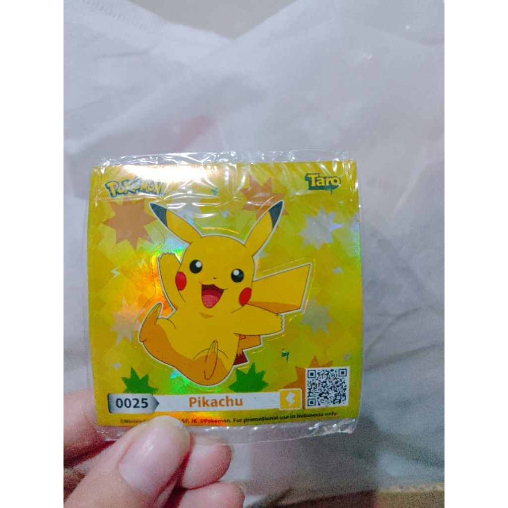 STICKER PIKACHU TARO HOLO