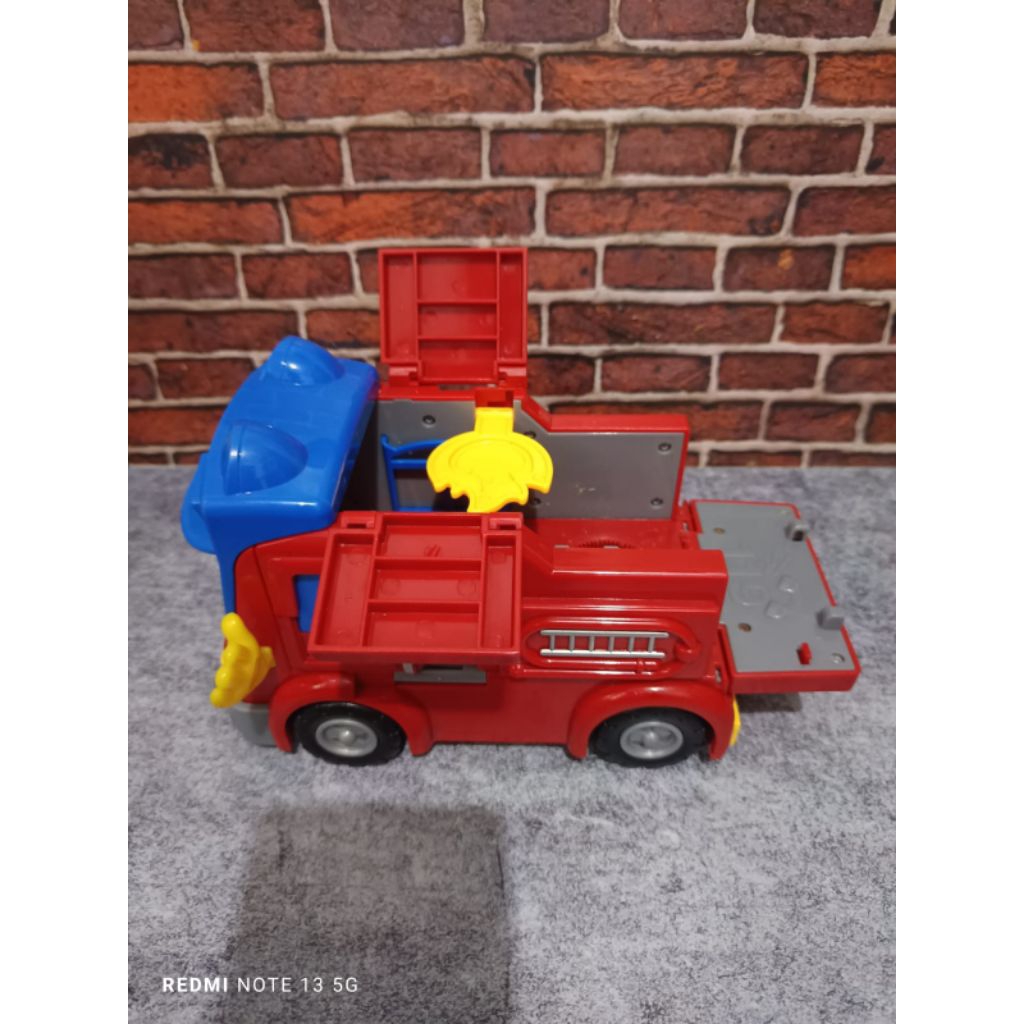 Gogo Bus Fire Chief Vehicle Original / Mainan Mobil Pemadam