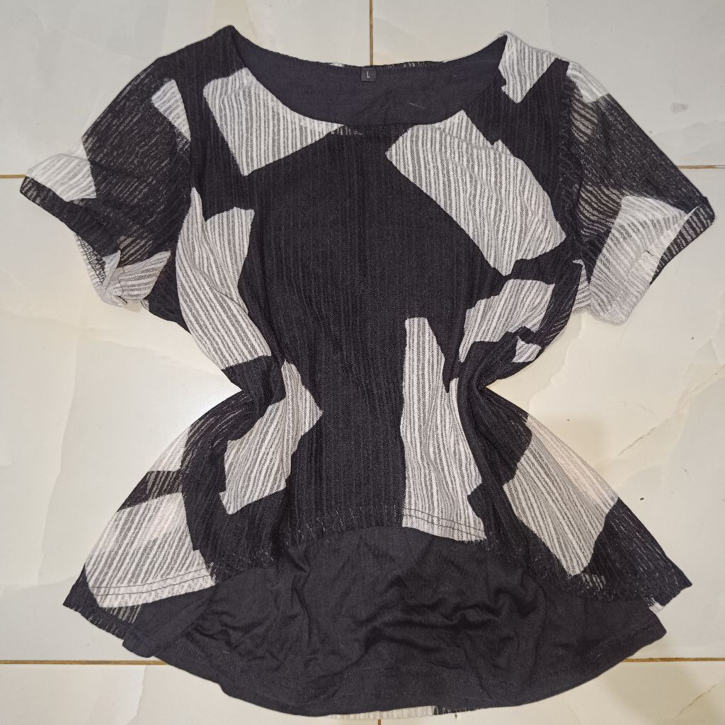 Atasan Jaring Hitam Putih Uk. L LD 100-120