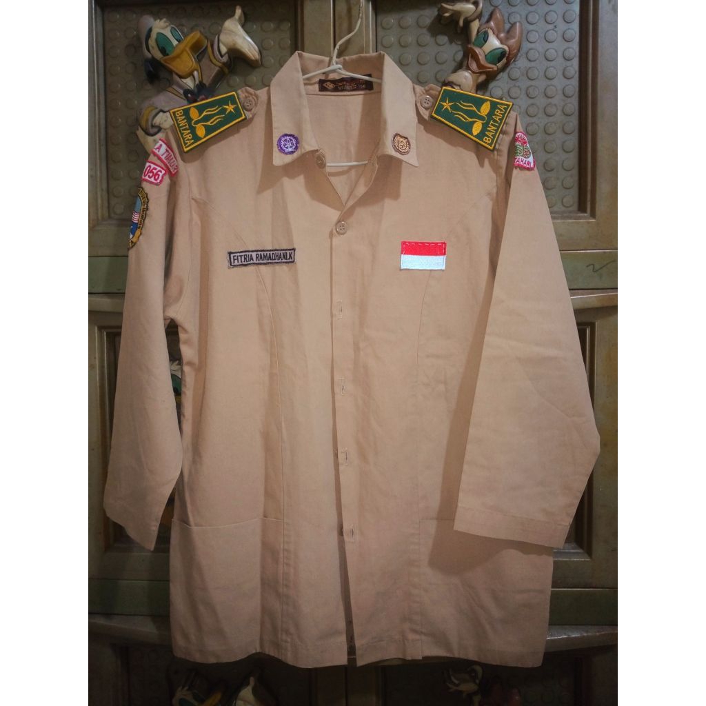 Preloved_seragam_sekolah