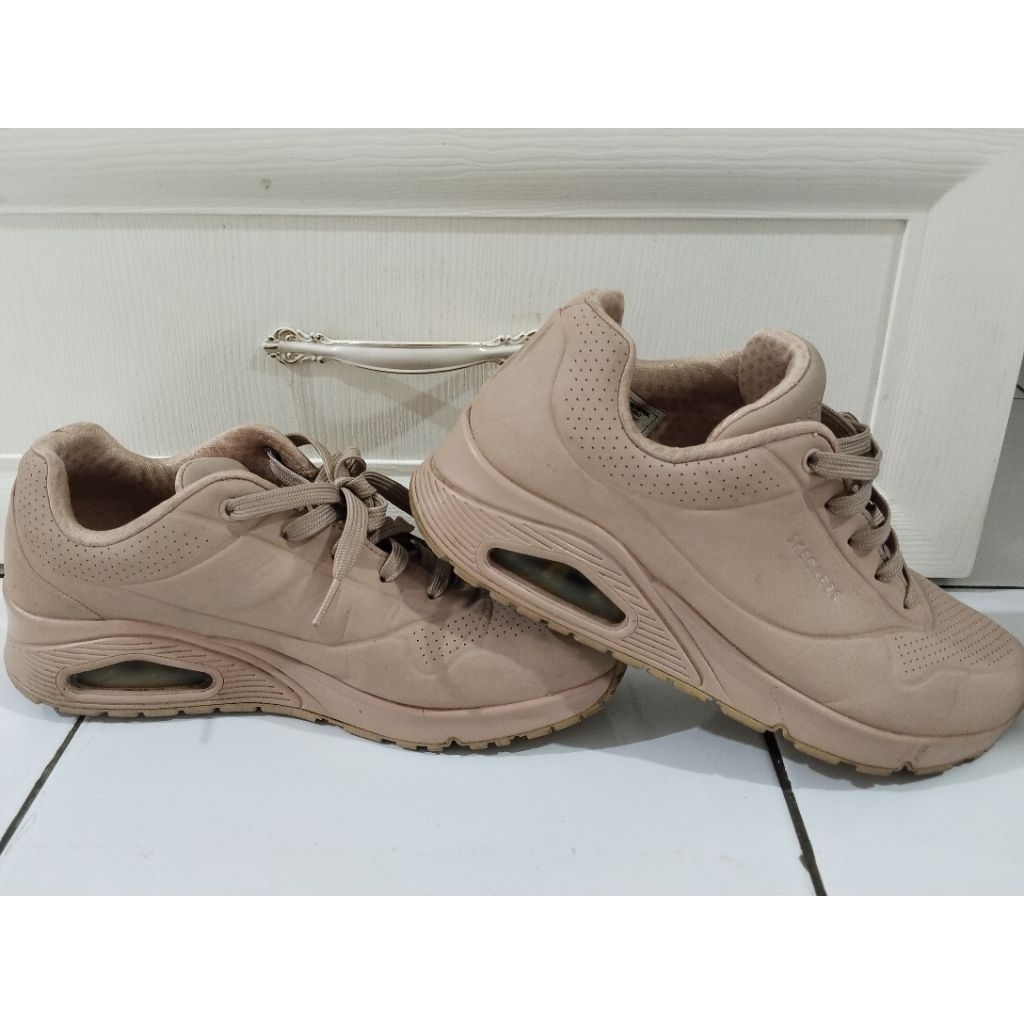 SkechersUnoNatural