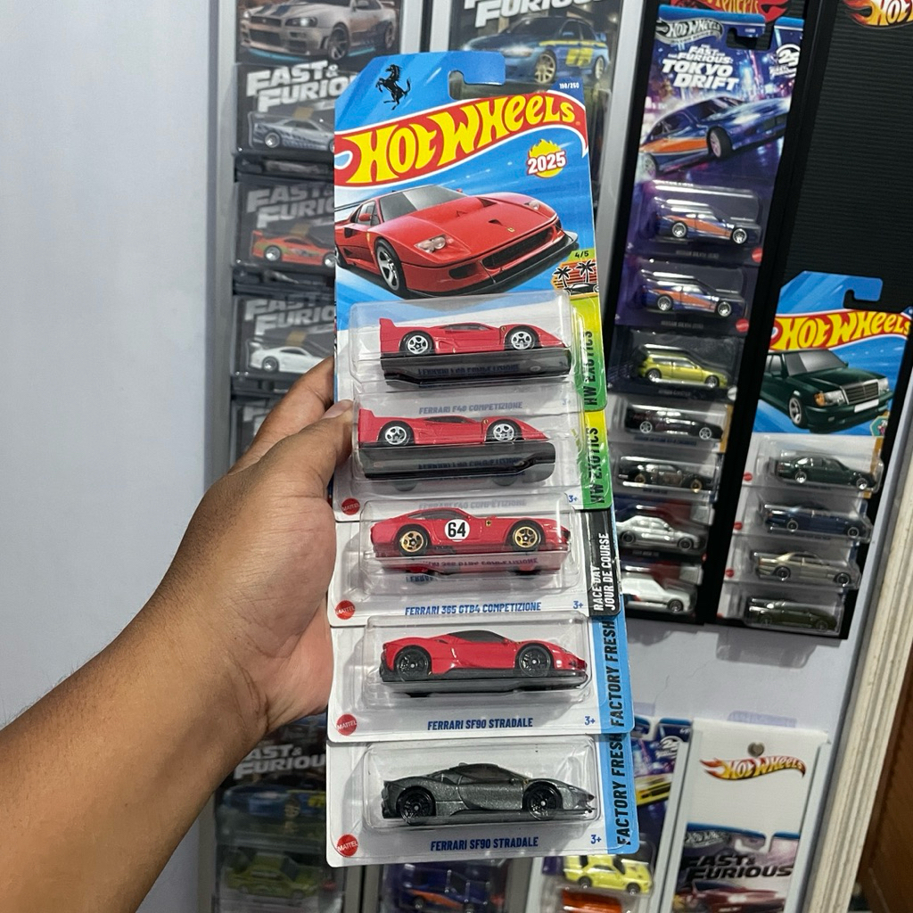 Borongan Hot wheels ferrari
