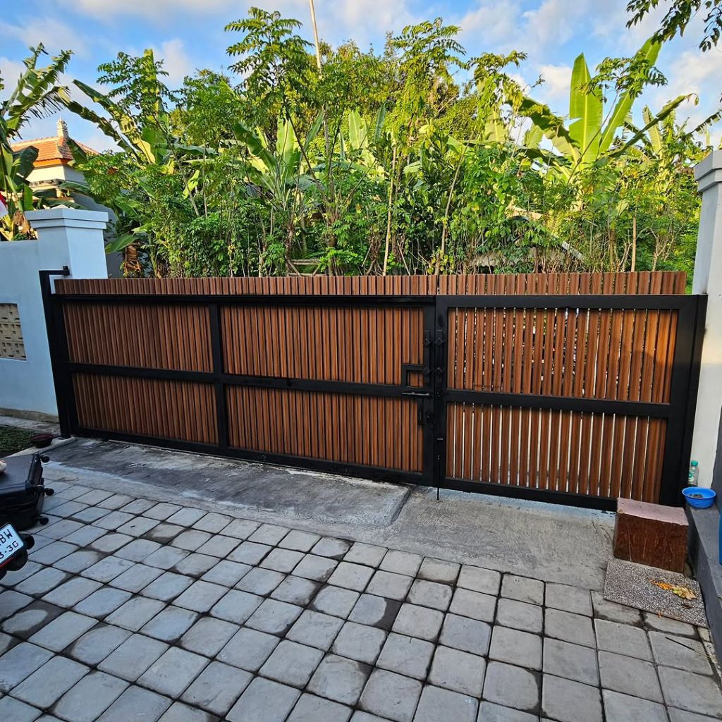 Pintu pagar Sleding/Geser WPC duma