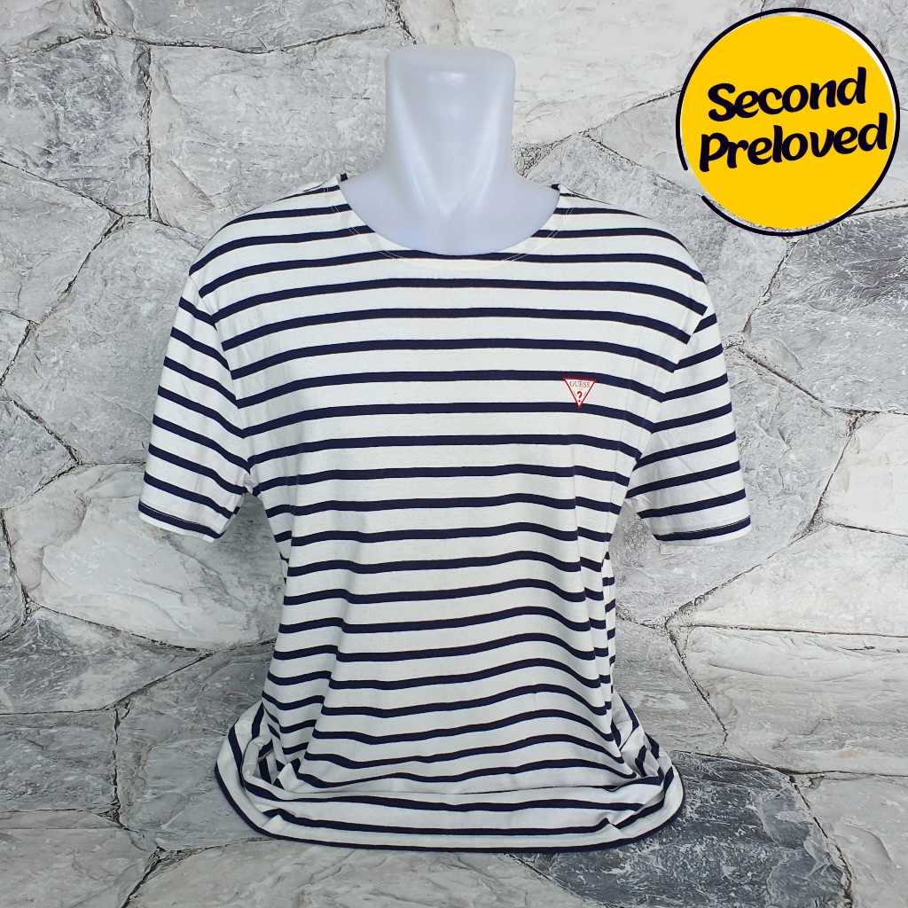 Baju Kaos GUESS - Size XXL / LD 58 cm - Original - Used