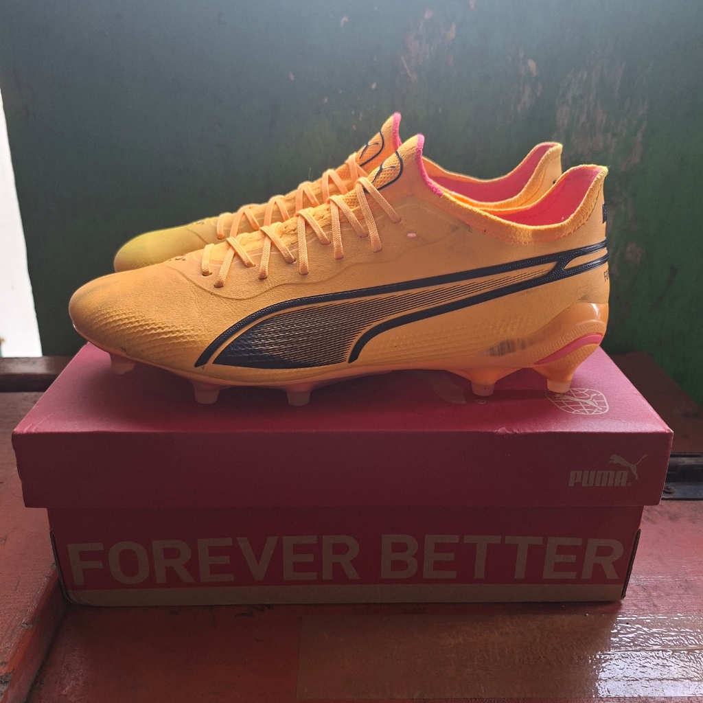 PUMA King Ultimate FG Original Sepatu Bola Topgrade