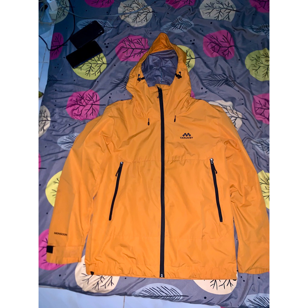 jaket carumby moonson