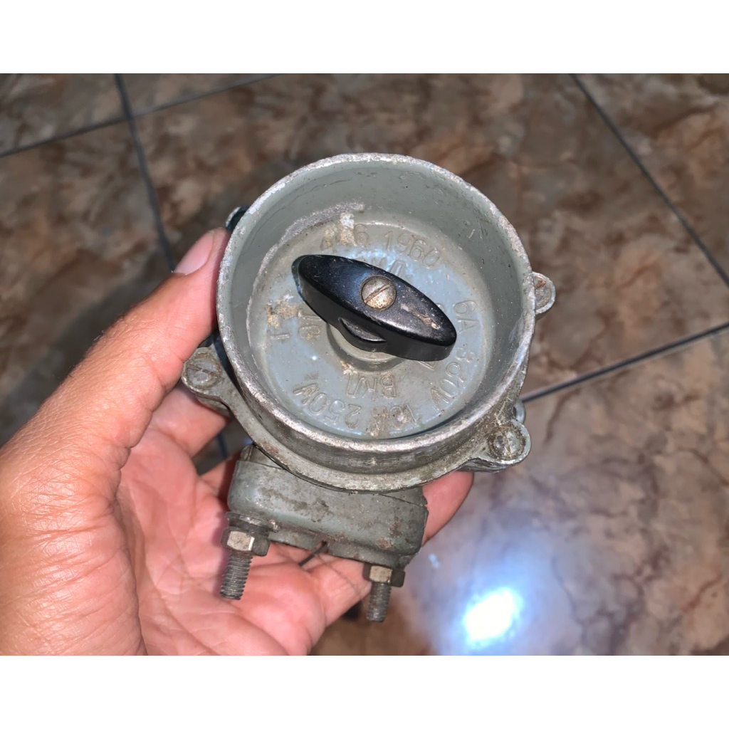 saklar kapal made in rusia (NOS)