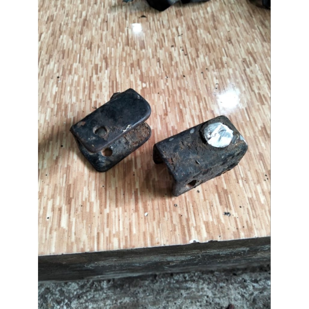 pangkon/dudukan footstep arem prima/star/astrea 800 original