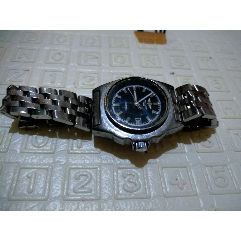 jam tangan second automatic stainless Breitling 1884 manufakture en Suisse chronographe etanche A680