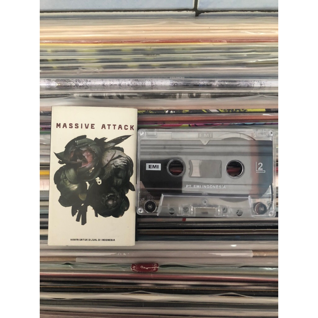 Kaset Pita Massive Attack