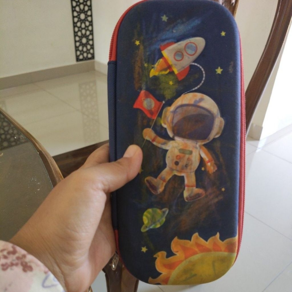 kotak pensil astronot preloved