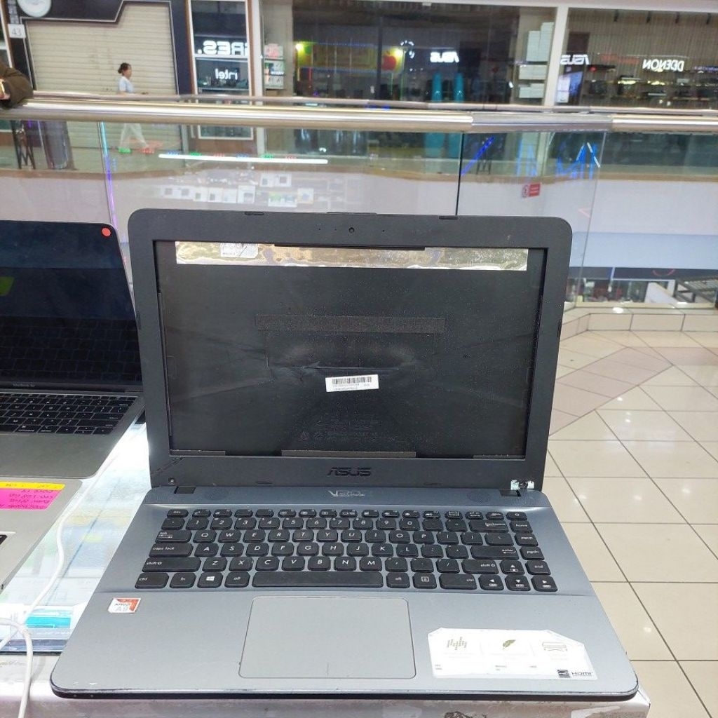 Laptop Asus X441B Amd A9 mati total tanpa lcd tanpa ram tanpa ssd jual casing dan mesin saja no komp