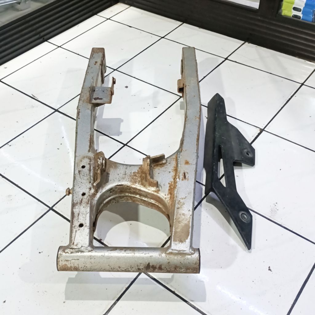 Swing Arm KLX 150 Bf Original Copotan Set Tutup Rante