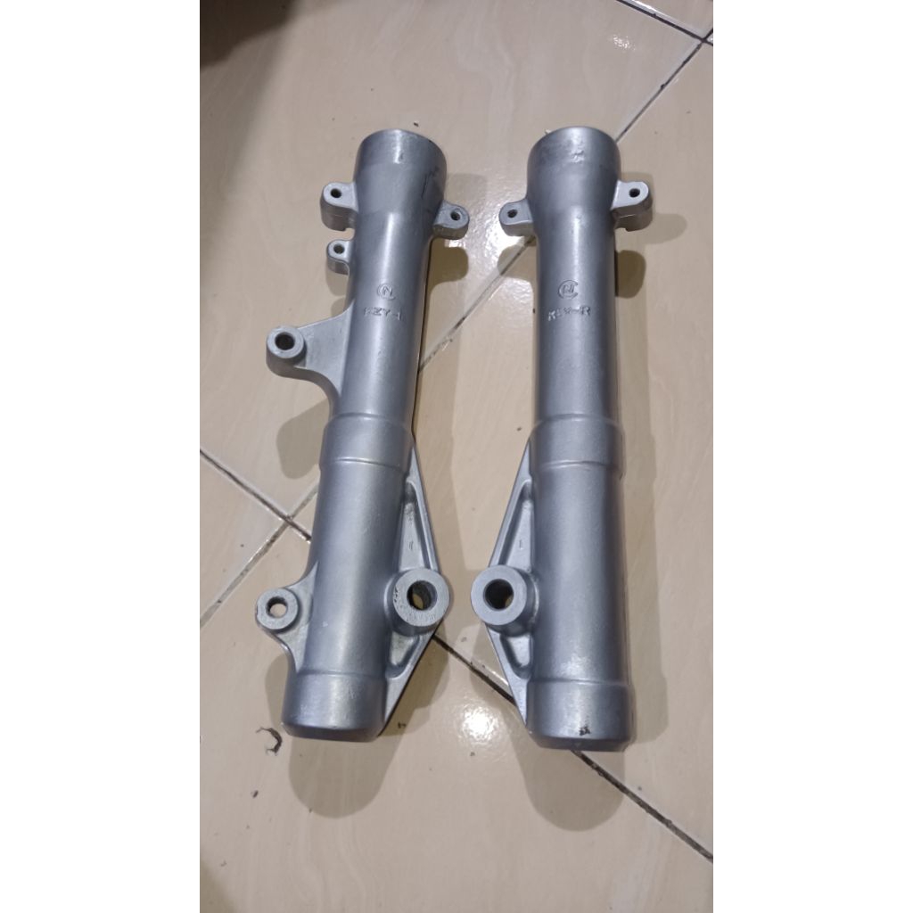 Bottom Tabung Shock Depan Honda PCX 125 CBU Thailand original