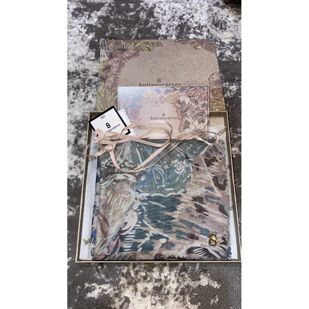 PRELOVED Buttonscarves Farsha Series Khaki