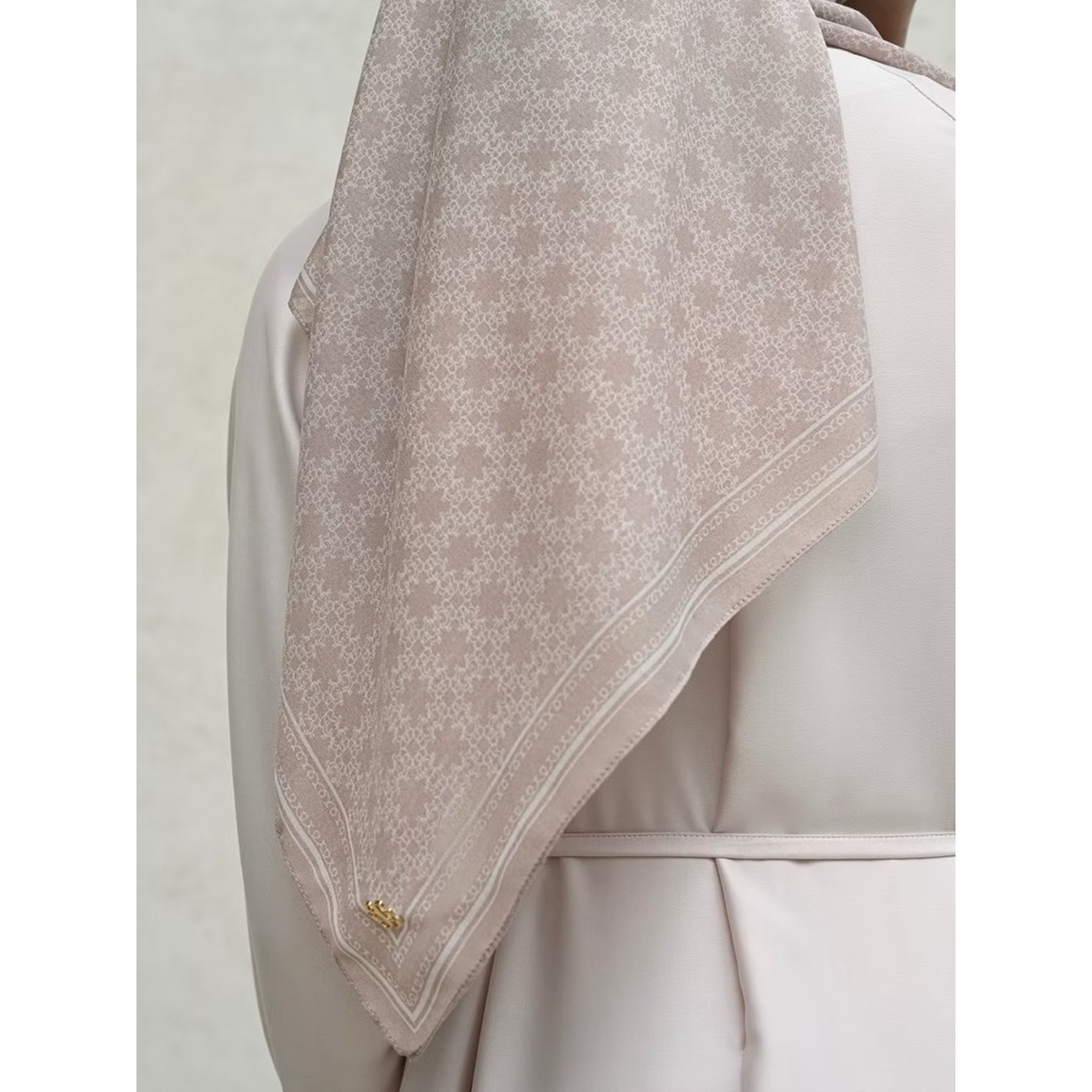 scarf original by Geulis