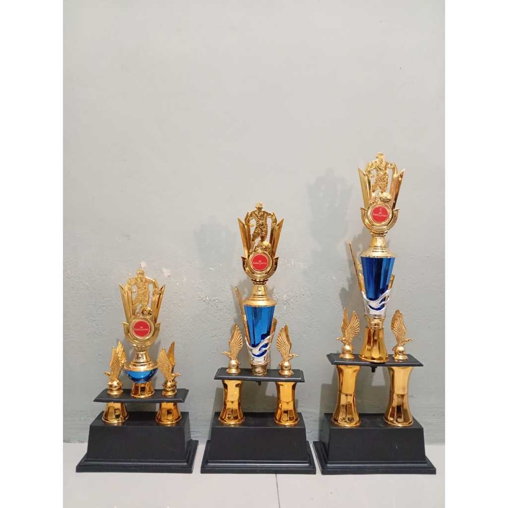Piala 2 kaki set bola juara 1-2-3