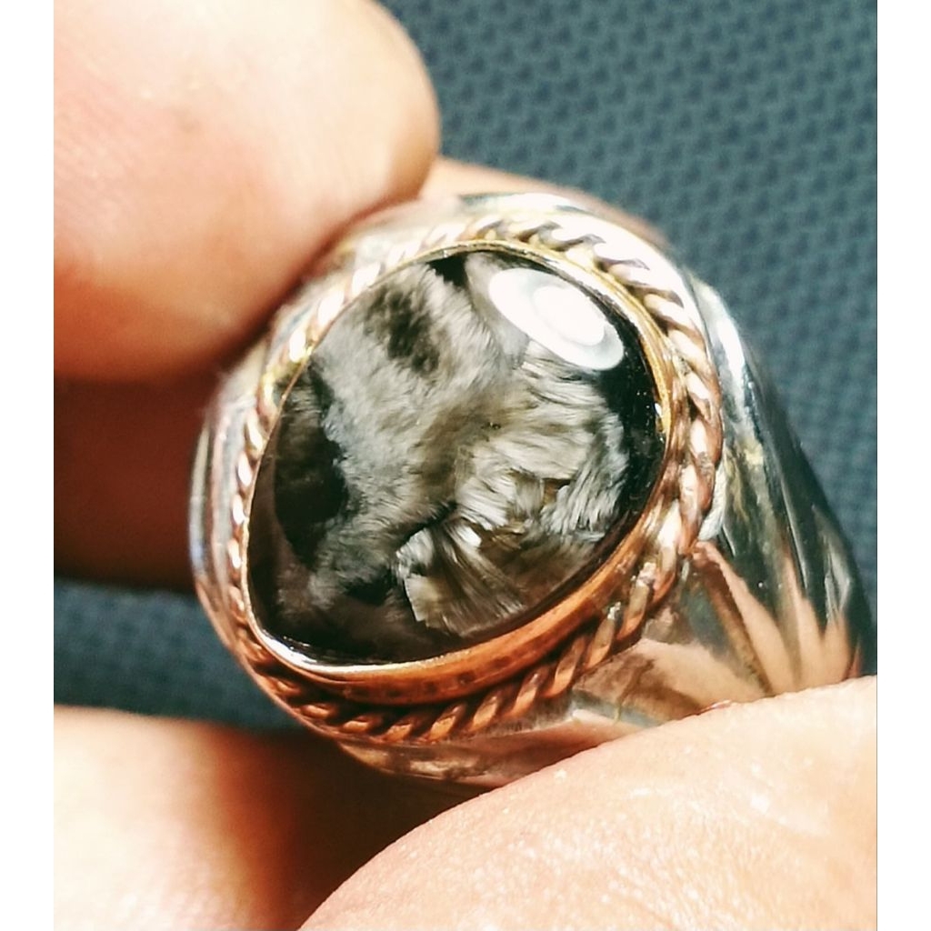 Natural Basaltic Glass  / Bulu Macan Lumajang