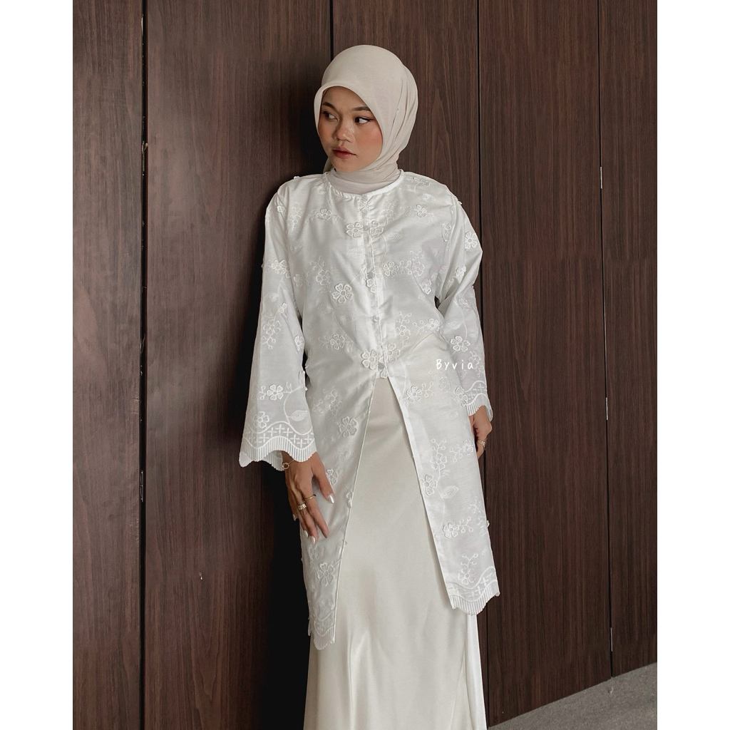 Byvia - Sofia Tunik Embroidery / Raya Collection / Tunik Bordir / Baju Tunik / Koleksi Raya / Atasan