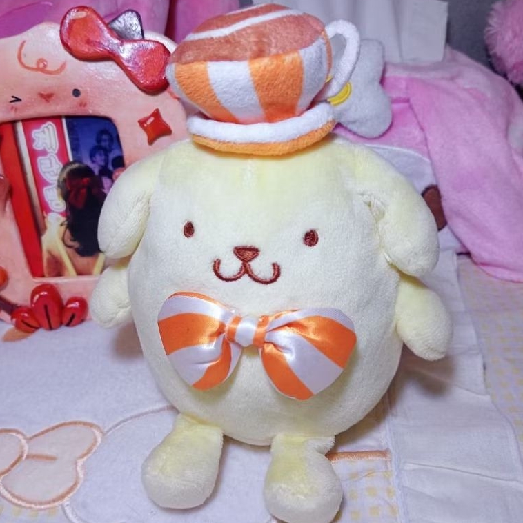 Boneka Pompompurin Coffee Sanrio Keychain