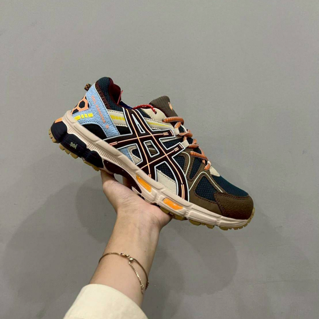 Sepatu Lari Trail Kahana 8 Multicolour