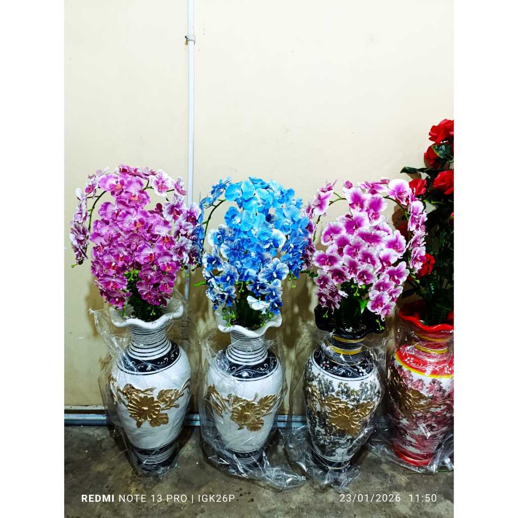 Bunga Sudut Pot Guci