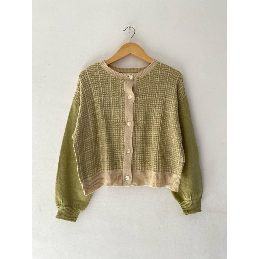 Cardigan wanita second