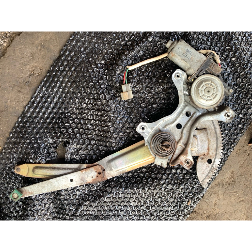 Dinamo Power window Toyota soluna