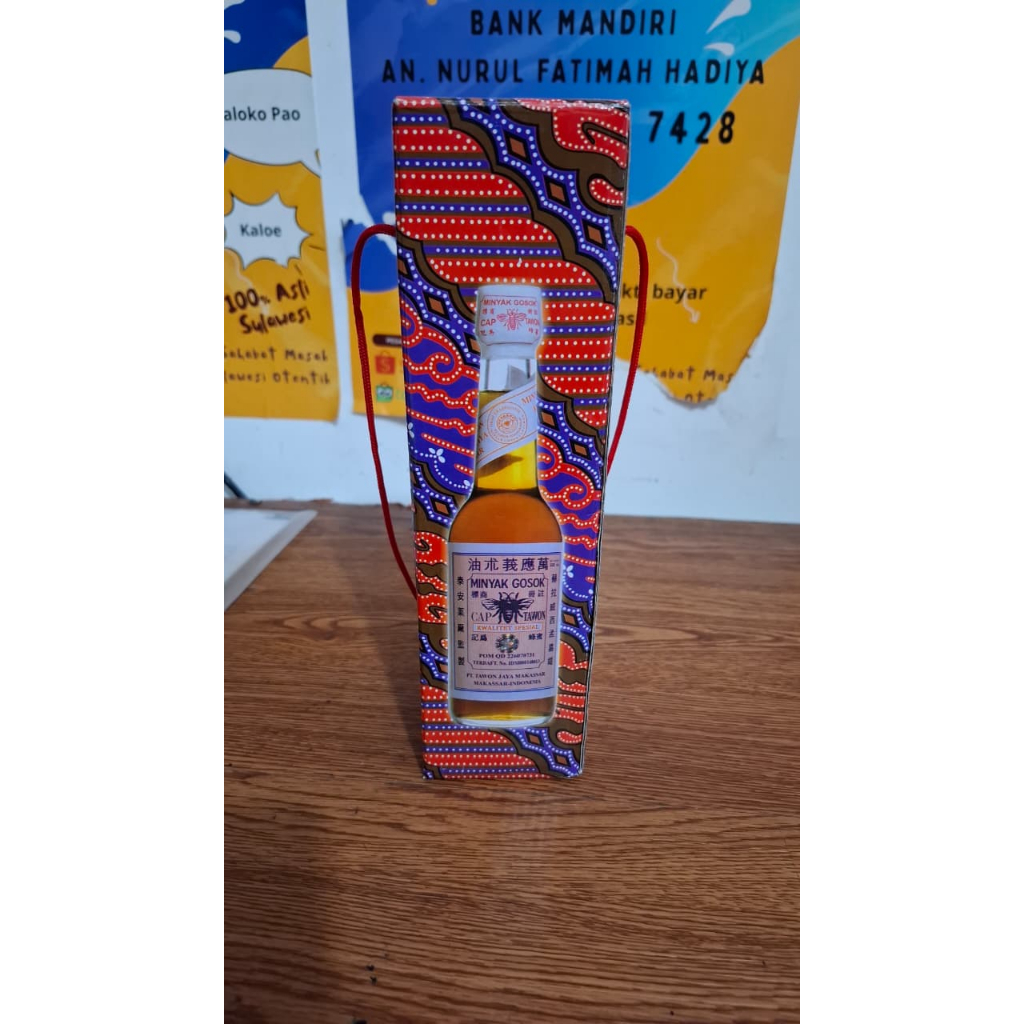 Cap Tawon Minyak Gosok Tawon Tutup PUTIH ASLI 330 ml / Minyak Tawon Tutup Putih