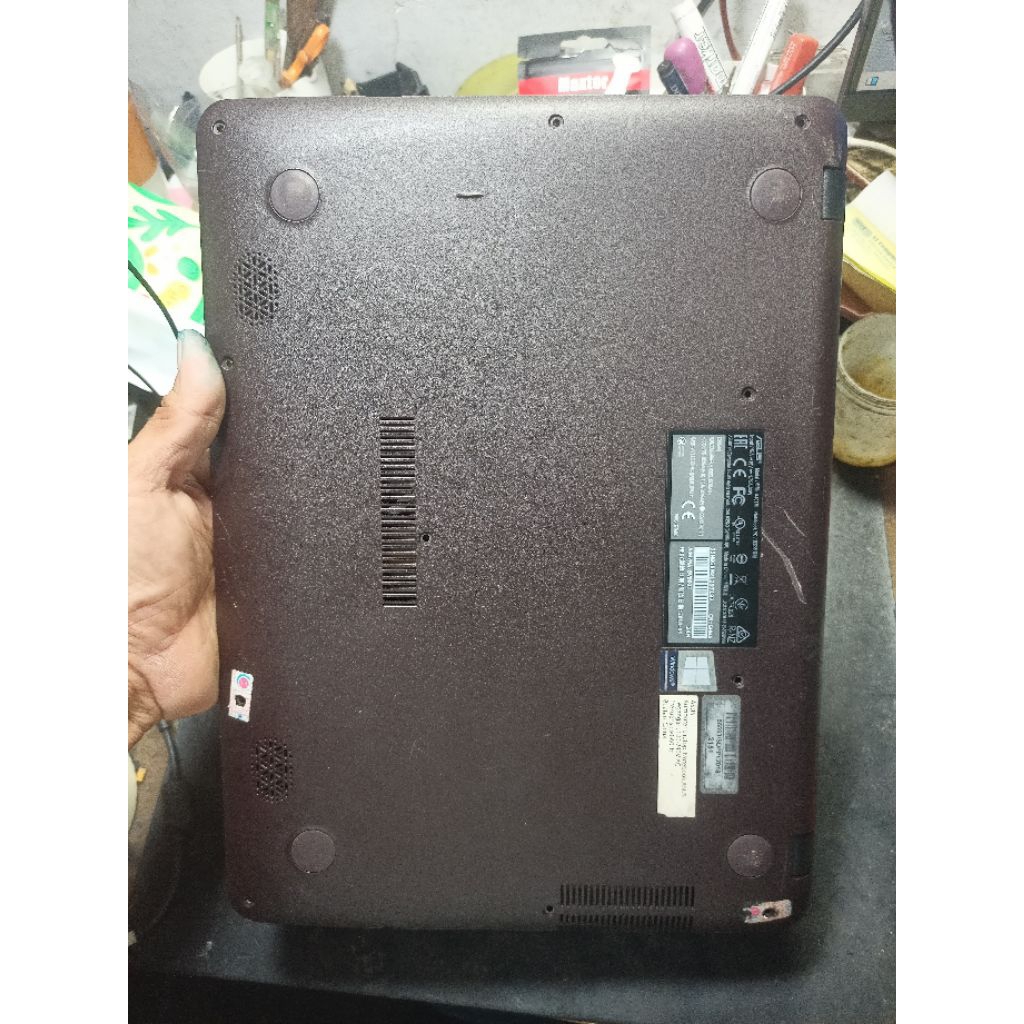 case laptop asus A407M