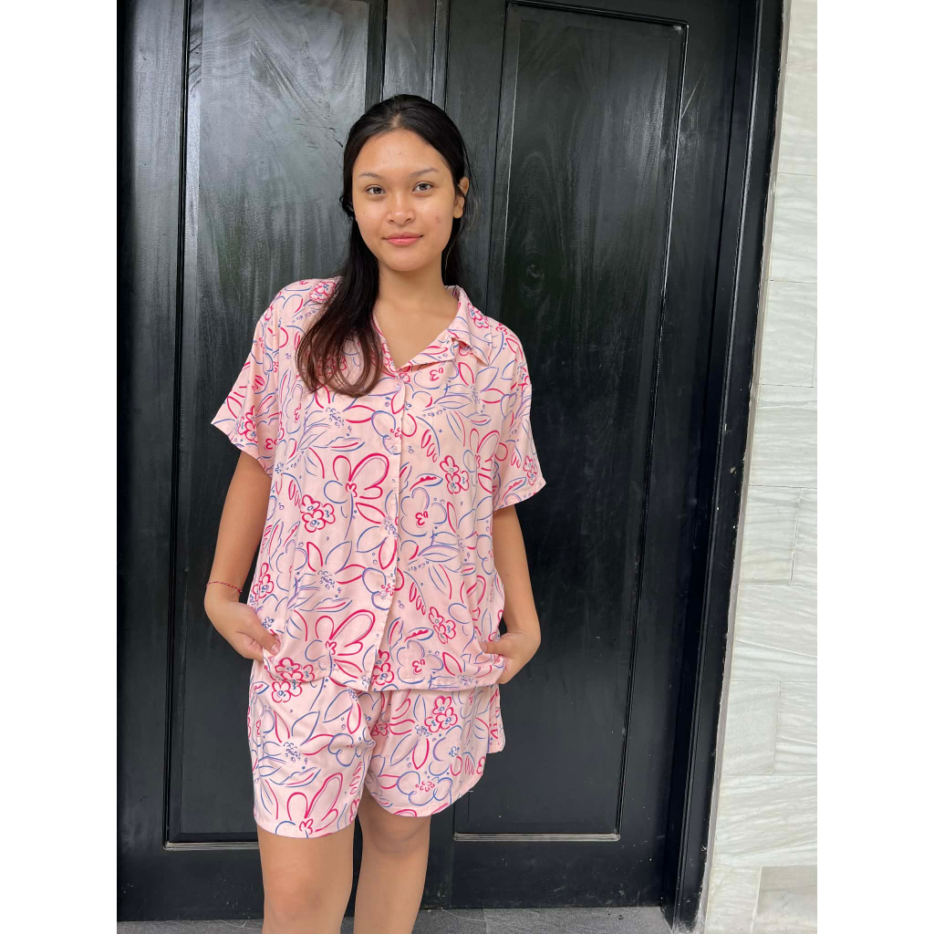 1 set baju santai Murah One set Pyama rayon setelan kameja celana pendek Motif abstrak terbaru harga