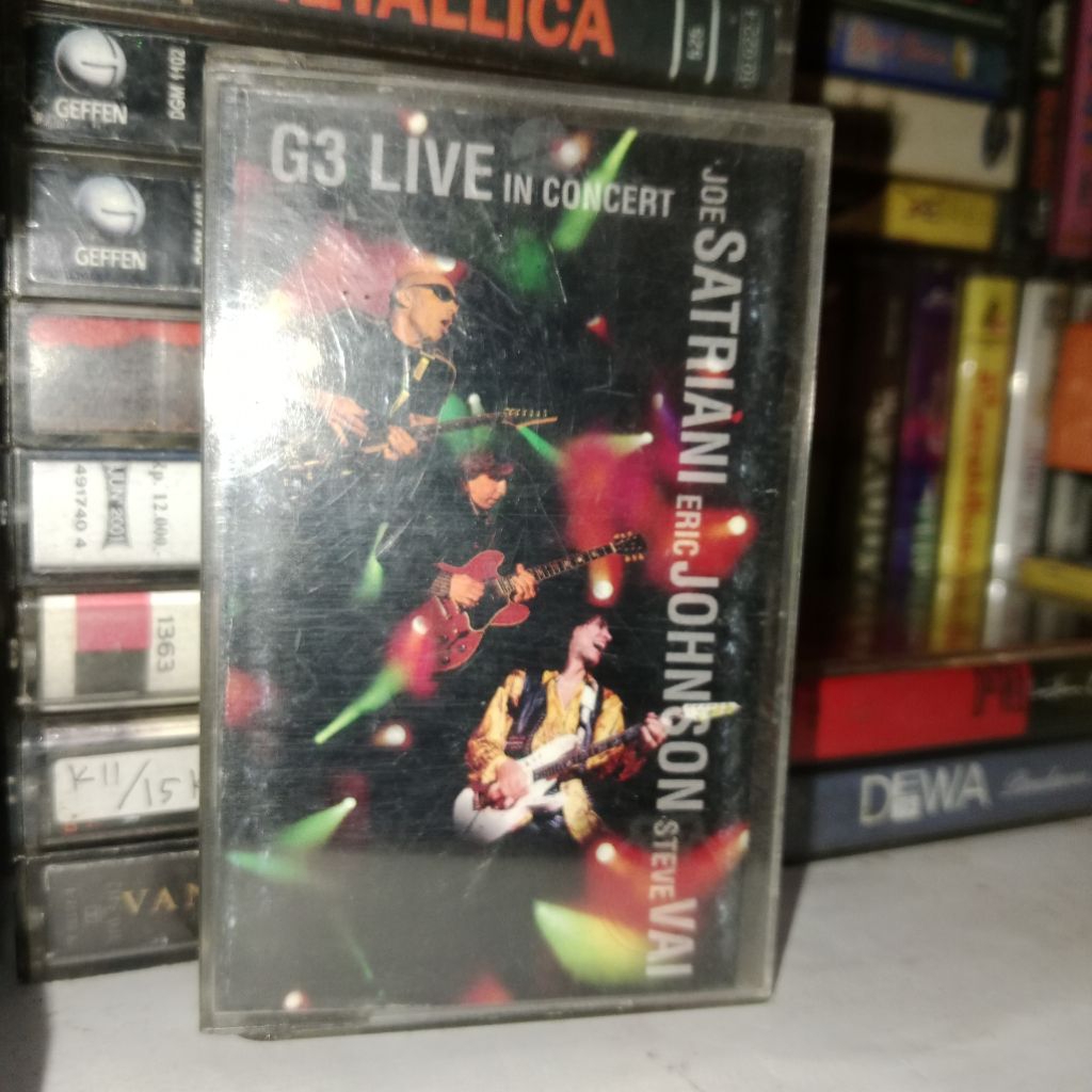 Kaset Joe Satriani, Steve Vai, Eric Jhonson