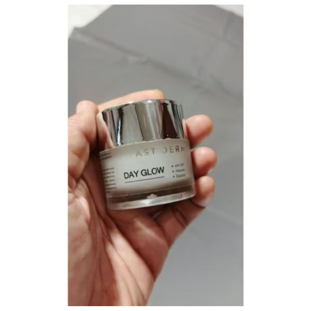 DAILY DAY CREAM DAY GLOW / CREAM SIANG / GLOWING / FLEK / NORMAL WHITENING FAST DERM SKINCARE BASIC 