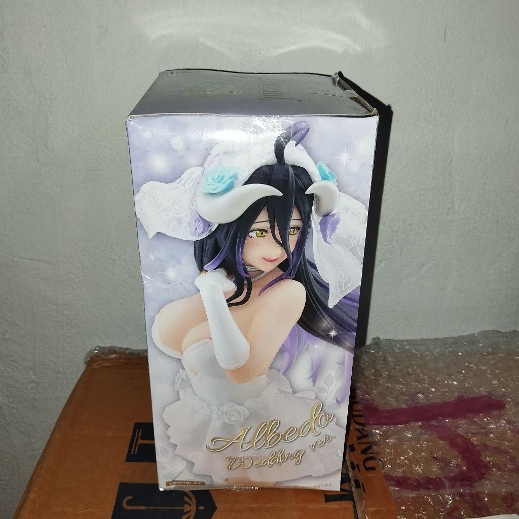 Coreful Figure Albedo - Wedding Dress Ver. OVERLORD (18cm)
By Taito

