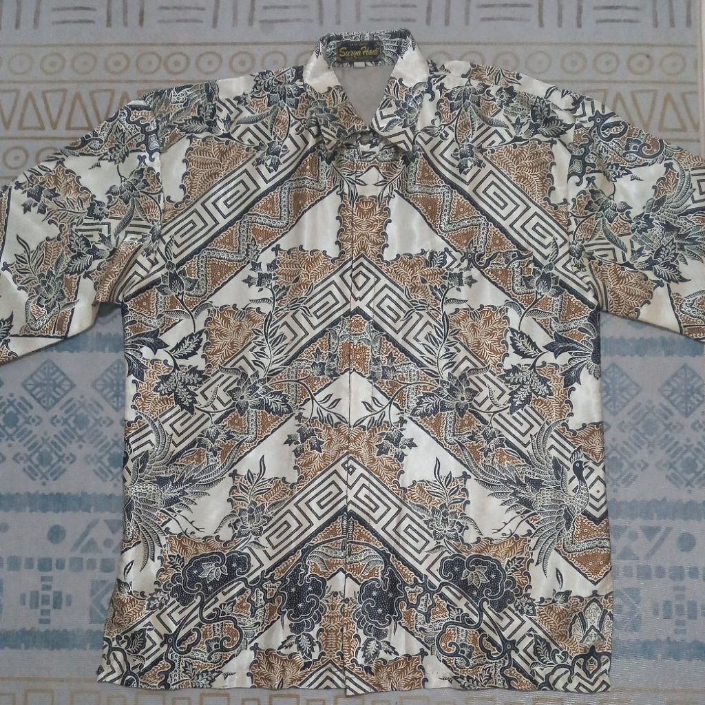 Batik Halus Surya Hadi